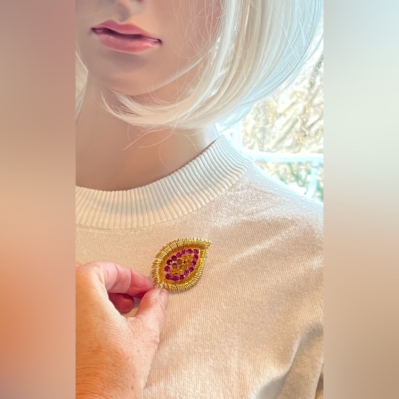 Vintage Gold Leaf - Picture 2 of 6